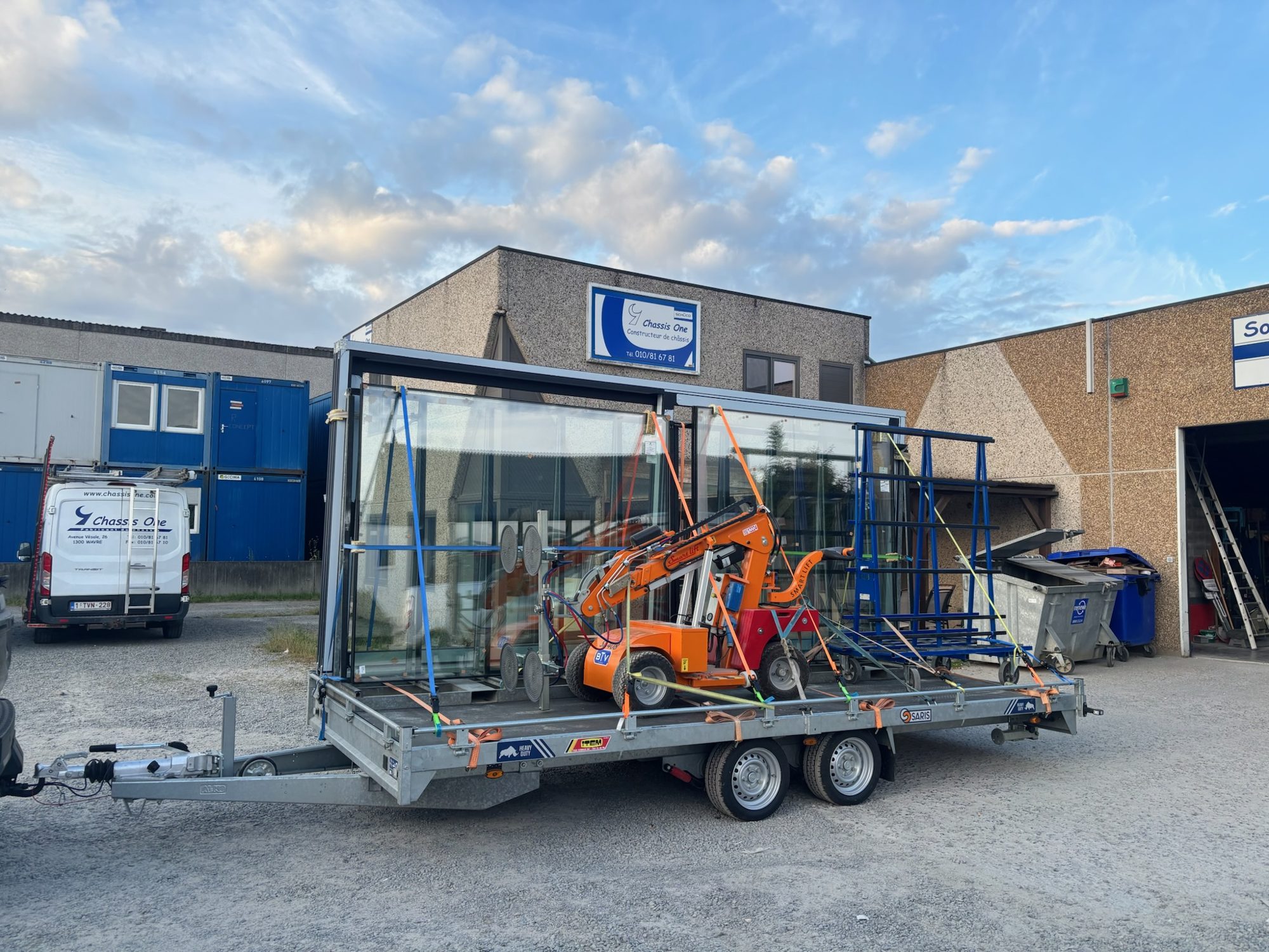 Logistique et pose — matériel Sofarau / Châssis One